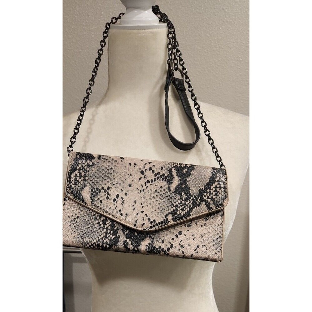 Steve Madden Women's Shoulder Bag Faux Snakeskin chain B-23